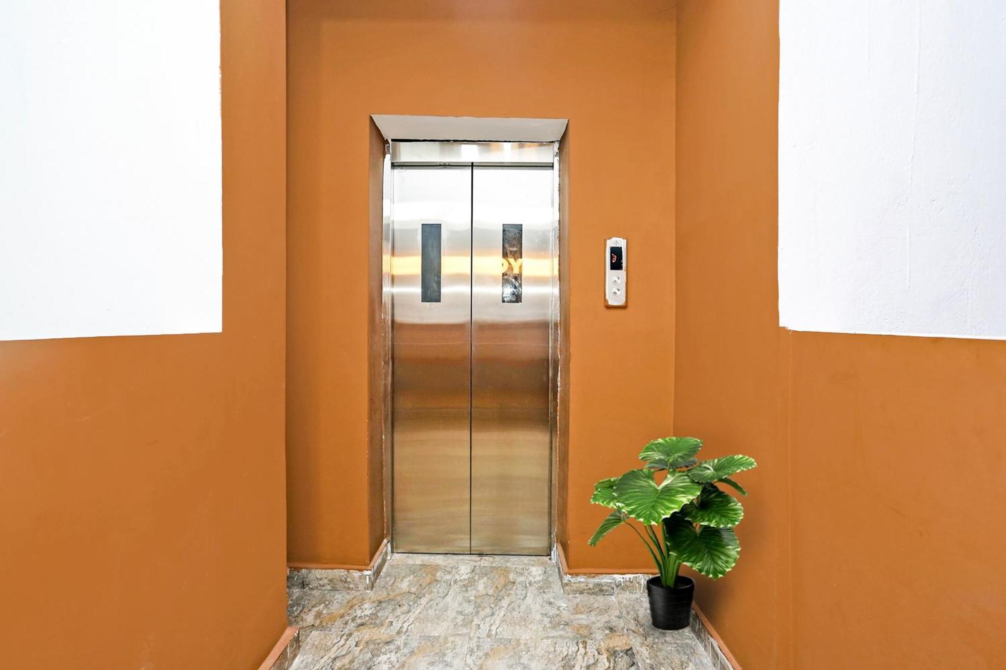 Hotel O Seven Inn Bhubaneswar Exterior foto